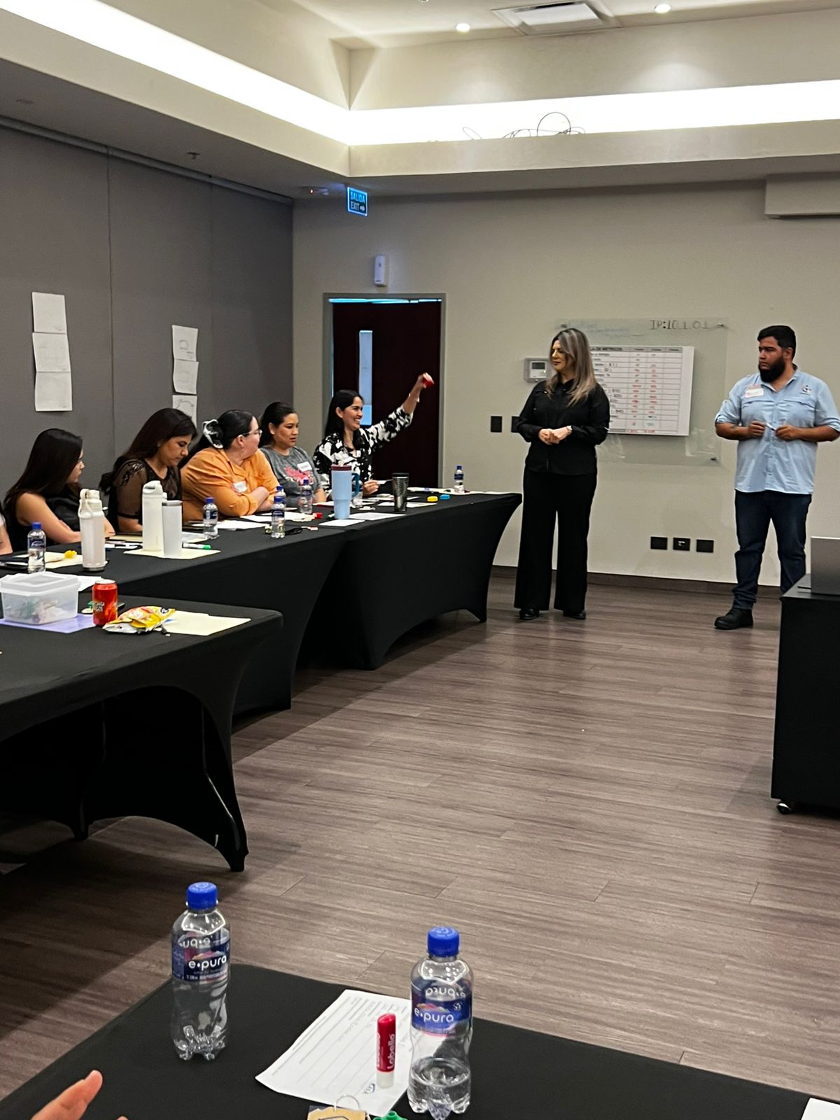 Sesión grupal de entrenamiento KASA LEAN